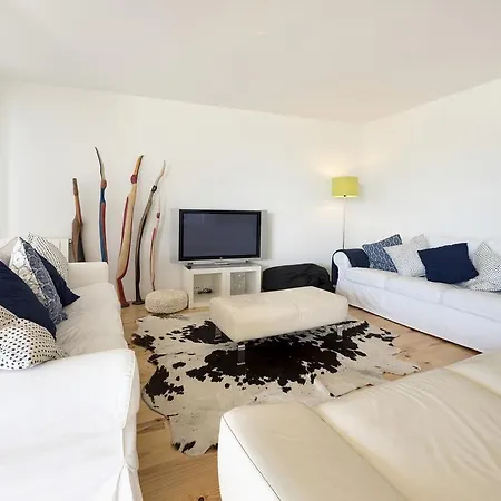 Appartamento Lovelystay - White With Balcony
