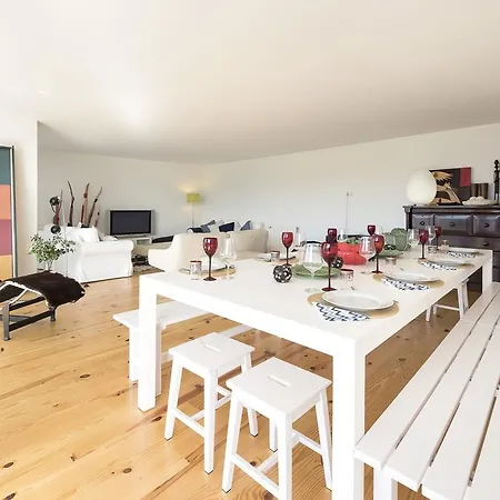 Appartamento Lovelystay - White With Balcony Oporto