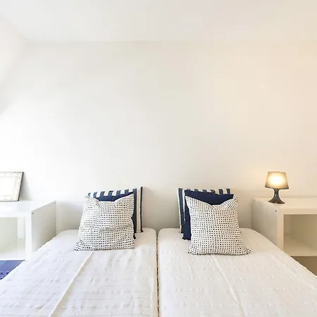 Appartamento Lovelystay - White With Balcony